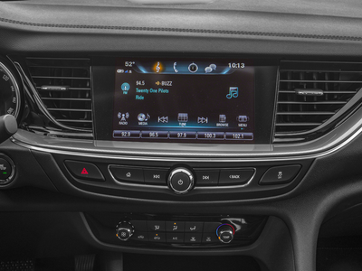 2018 Buick Regal TourX Essence