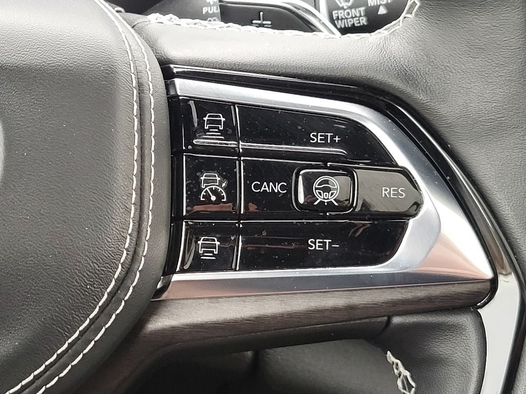 2023 Jeep Grand Cherokee L Overland 4x4