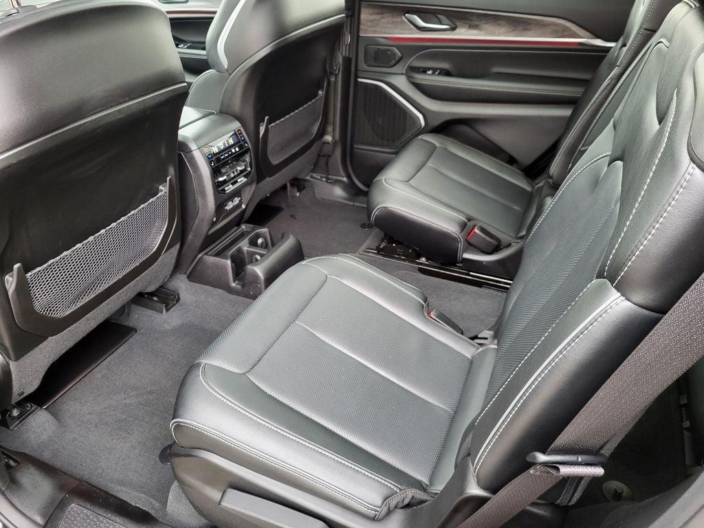 2023 Jeep Grand Cherokee L Overland 4x4