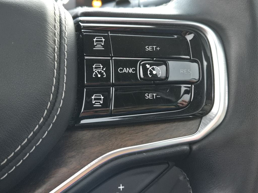 2022 Jeep Grand Wagoneer Series II