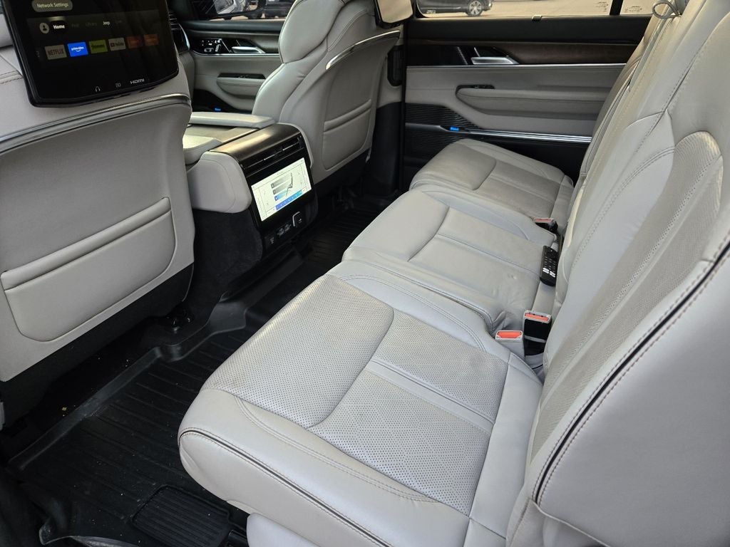 2022 Jeep Grand Wagoneer Series II