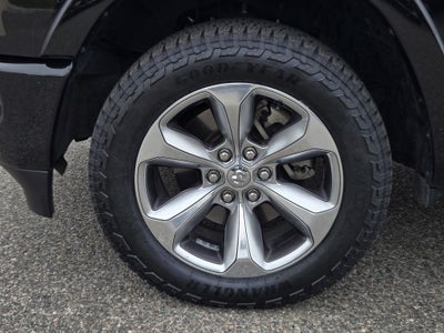 2021 RAM 1500 Limited Crew Cab 4x4 5'7" Box