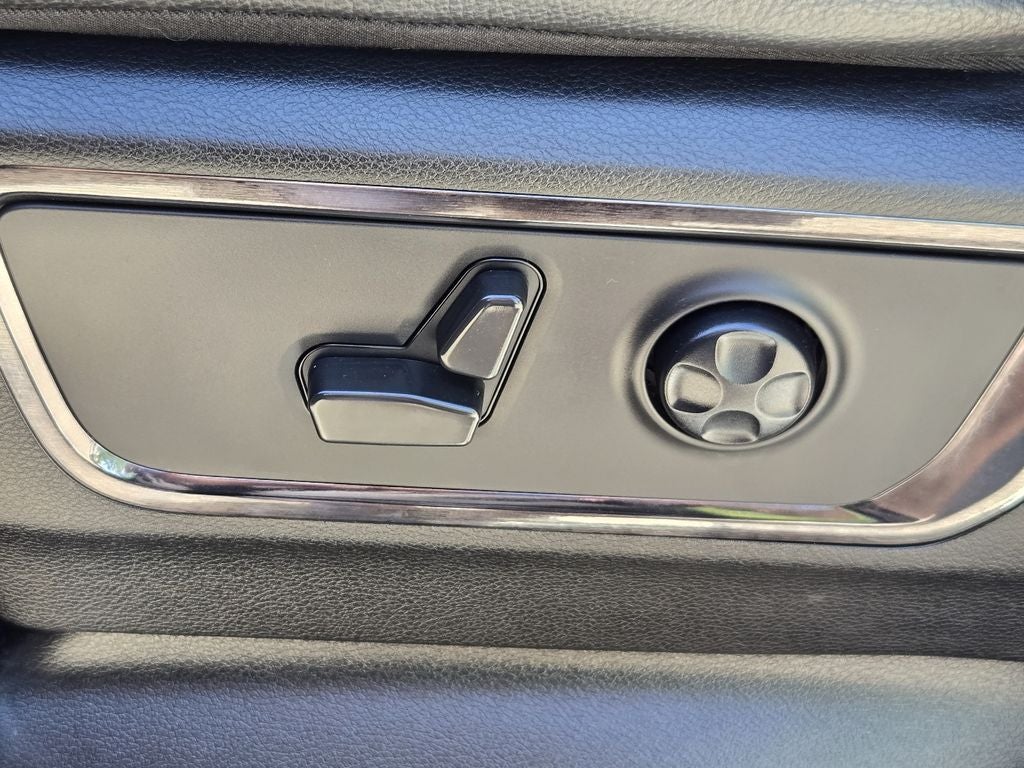 2022 RAM 1500 Limited Crew Cab 4x4 5'7" Box