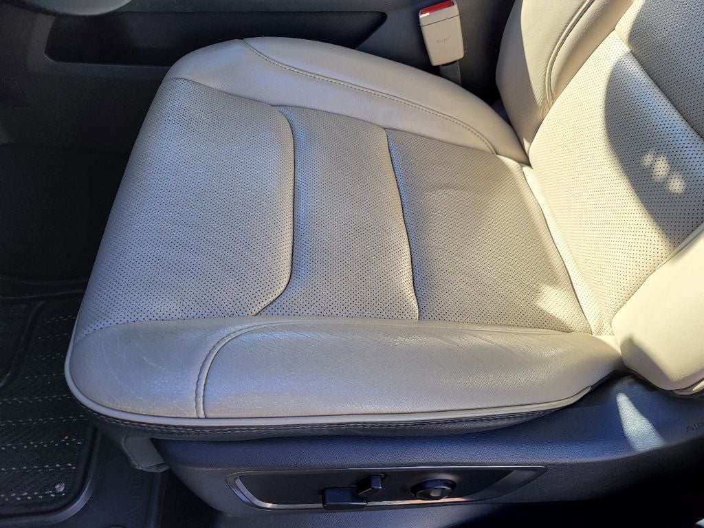 2019 RAM 1500 Limited Crew Cab 4x4 5'7" Box