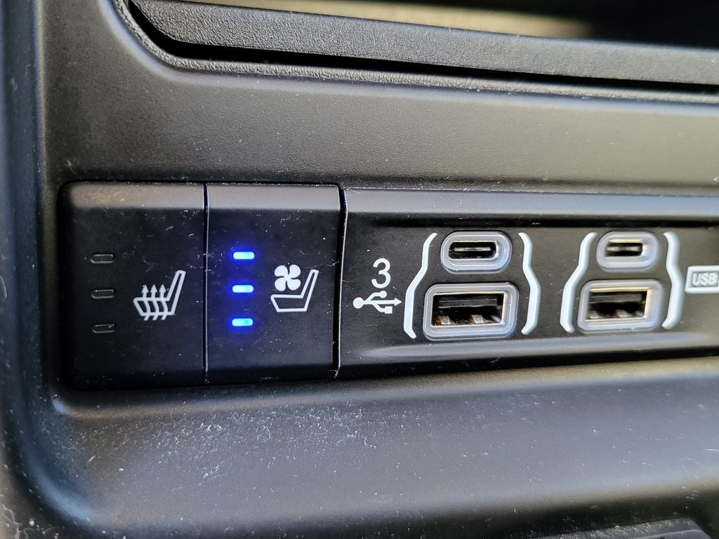 2019 RAM 1500 Limited Crew Cab 4x4 5'7" Box