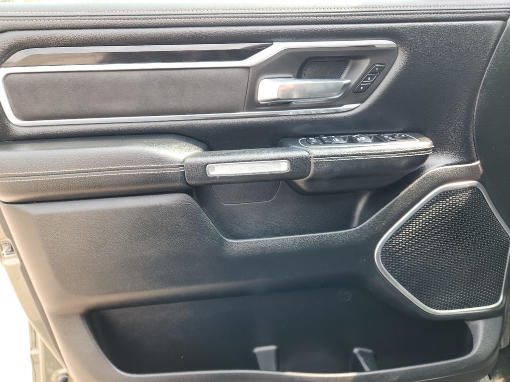 2021 RAM 1500 Laramie Crew Cab 4x4 5'7" Box