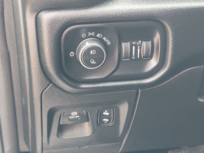 2021 RAM 1500 Laramie Crew Cab 4x4 5'7" Box