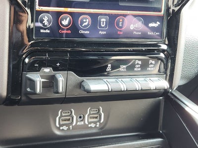 2021 RAM 1500 Laramie Crew Cab 4x4 5'7" Box