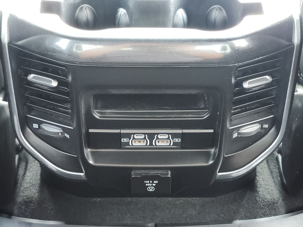 2021 RAM 1500 Laramie Crew Cab 4x4 5'7" Box