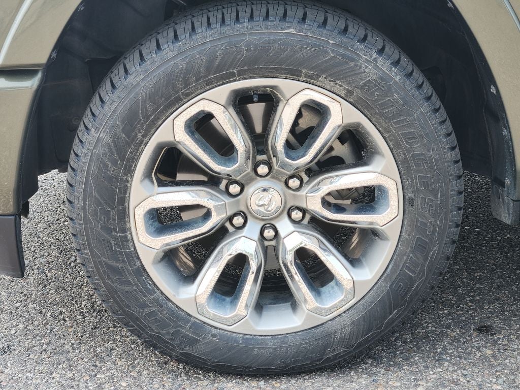 2021 RAM 1500 Laramie Crew Cab 4x4 5'7" Box