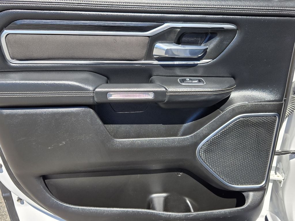 2023 RAM 1500 Laramie Crew Cab 4x4 5'7" Box
