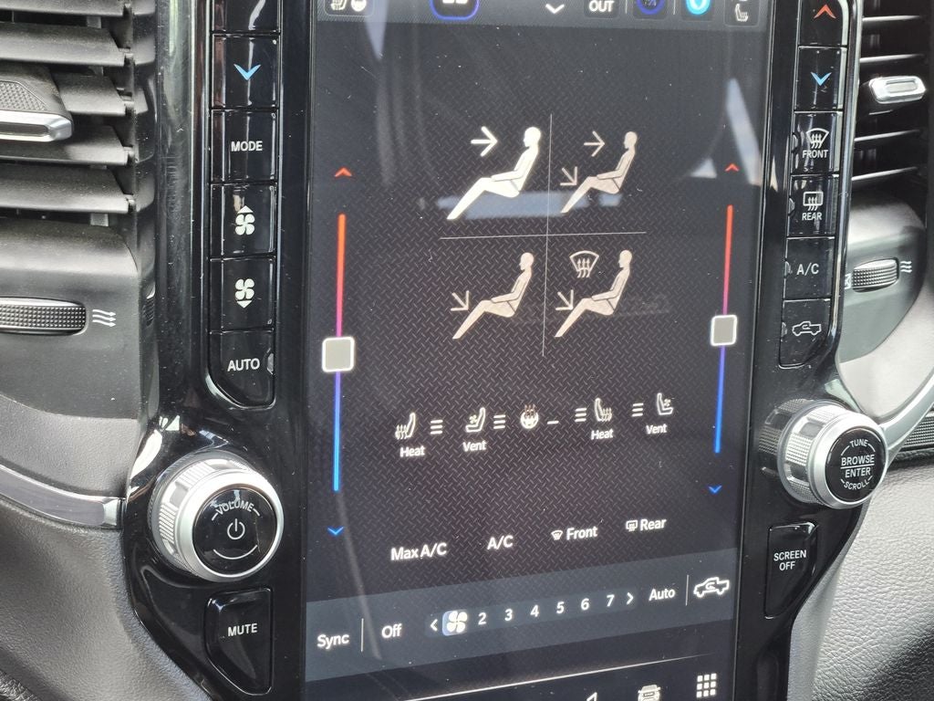 2024 RAM 1500 Laramie Crew Cab 4x4 5'7" Box