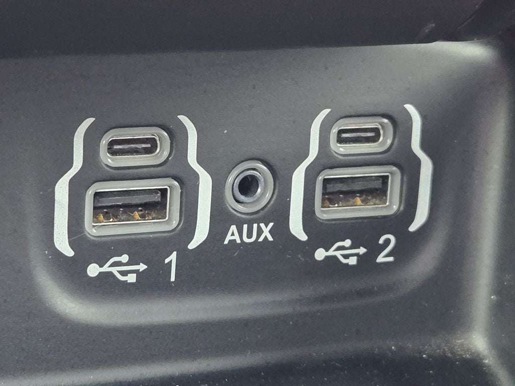 2024 RAM 1500 Laramie Crew Cab 4x4 5'7" Box