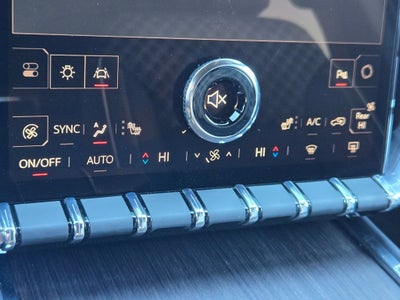 2025 GMC Acadia Denali