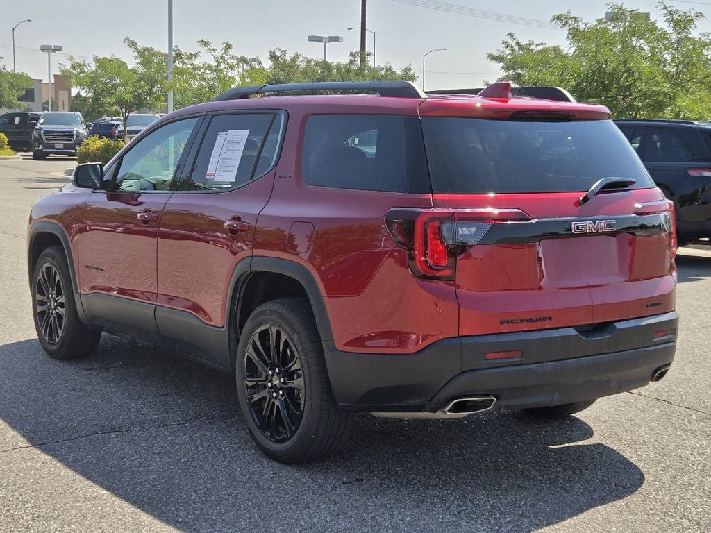 2023 GMC Acadia SLT
