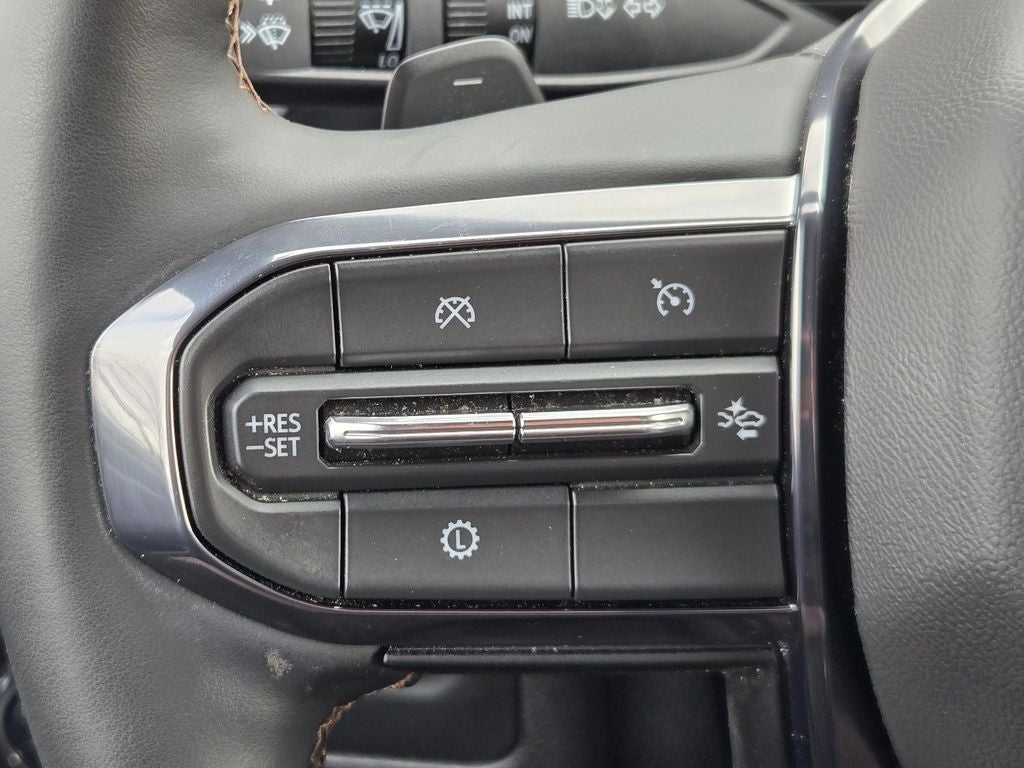 2025 GMC Yukon XL AT4