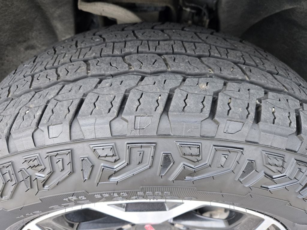 2025 GMC Yukon XL AT4