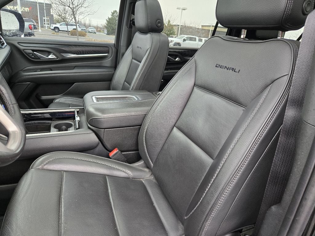 2022 GMC Yukon XL Denali