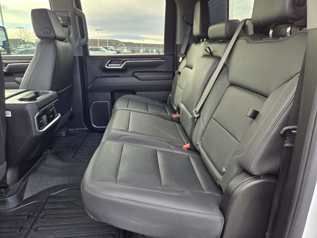 2025 GMC Sierra 3500 HD SLT