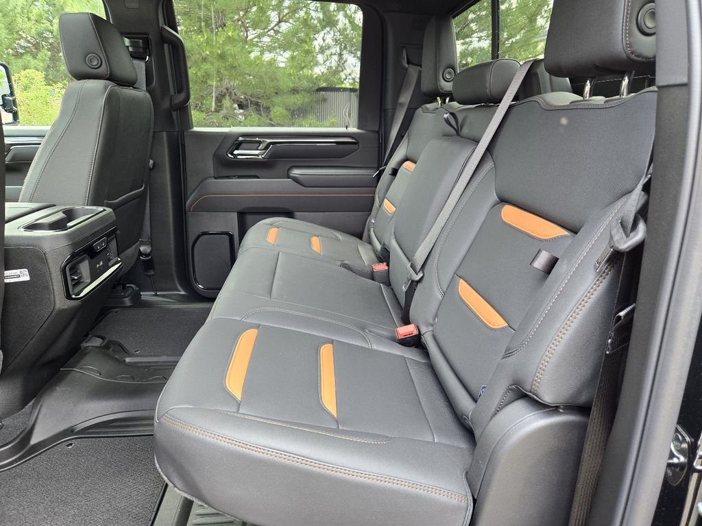 2025 GMC Sierra 3500 HD AT4