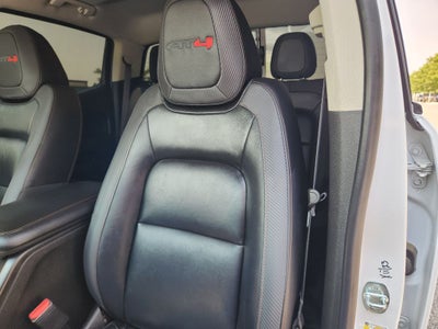 2022 GMC Canyon 4WD AT4 w/Leather