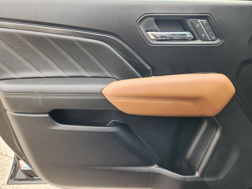 2023 GMC Canyon AT4
