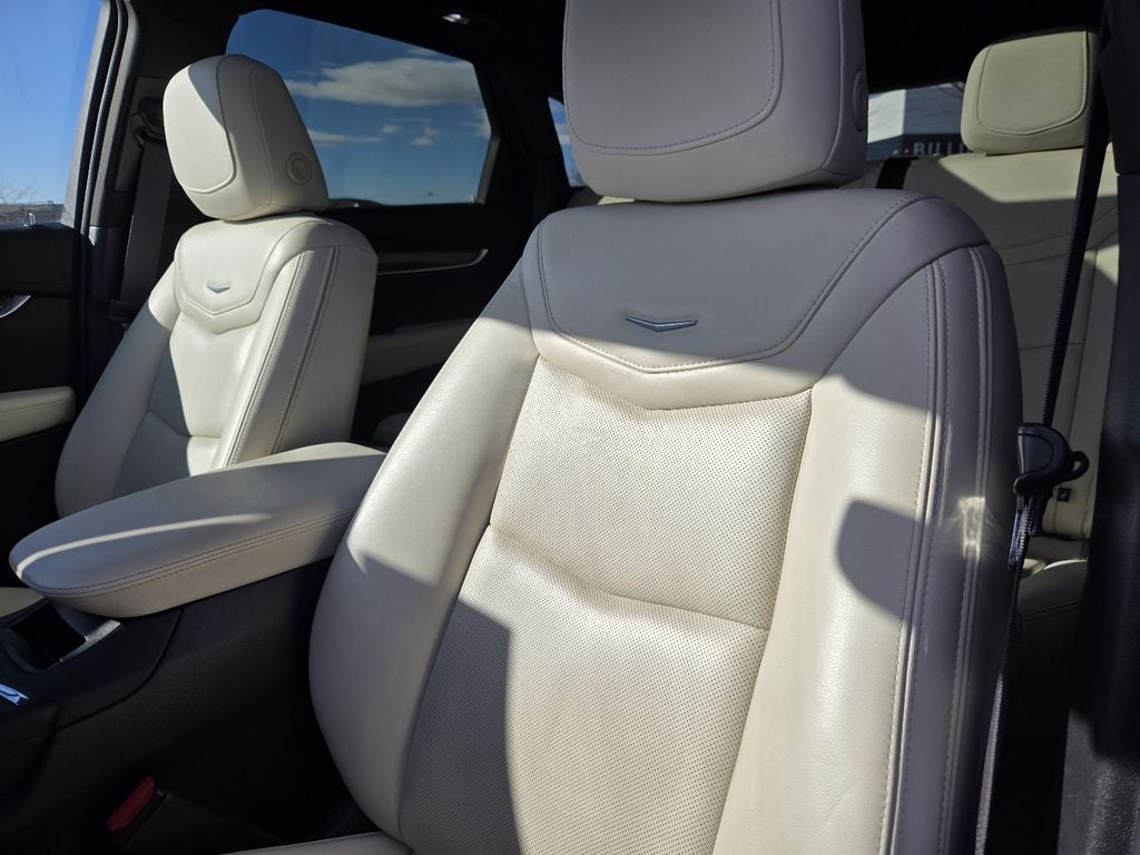 2022 Cadillac XT5 Sport