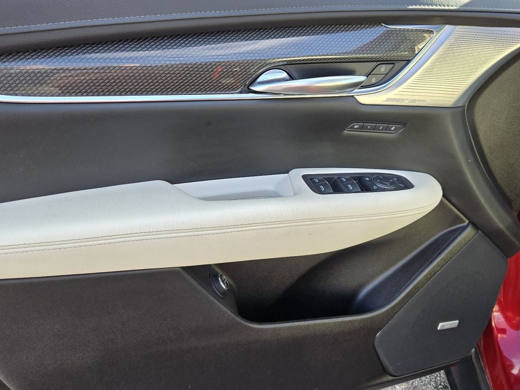 2022 Cadillac XT5 Sport