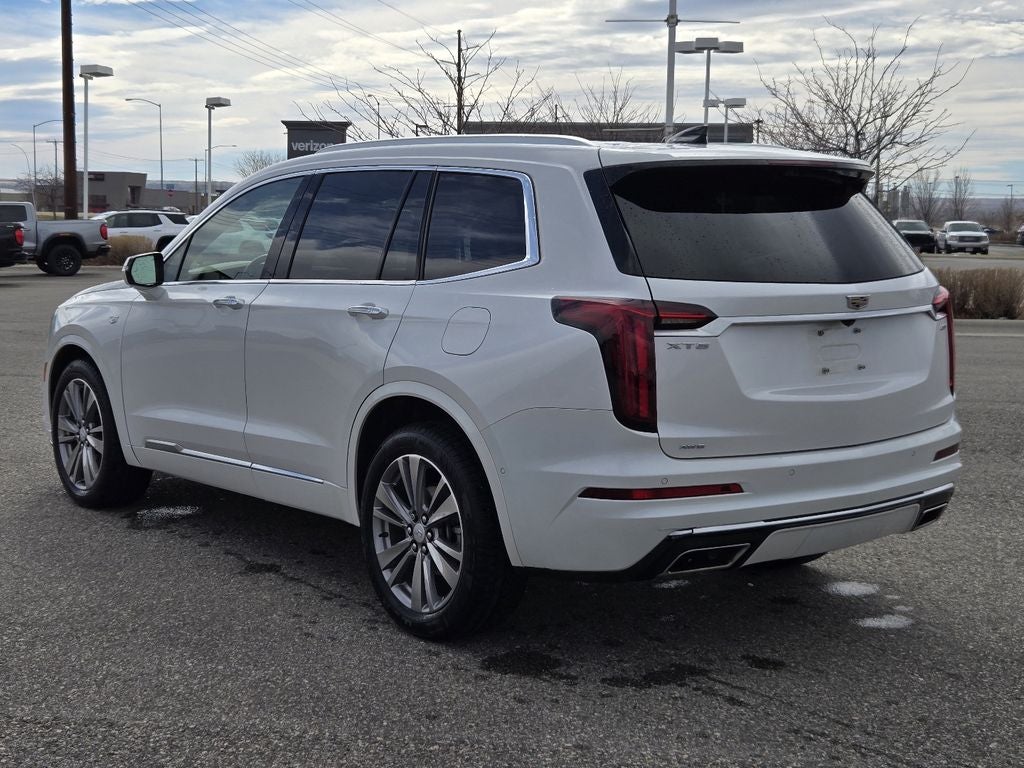 2022 Cadillac XT6 Premium Luxury