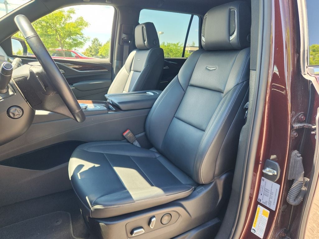 2022 Cadillac Escalade Luxury
