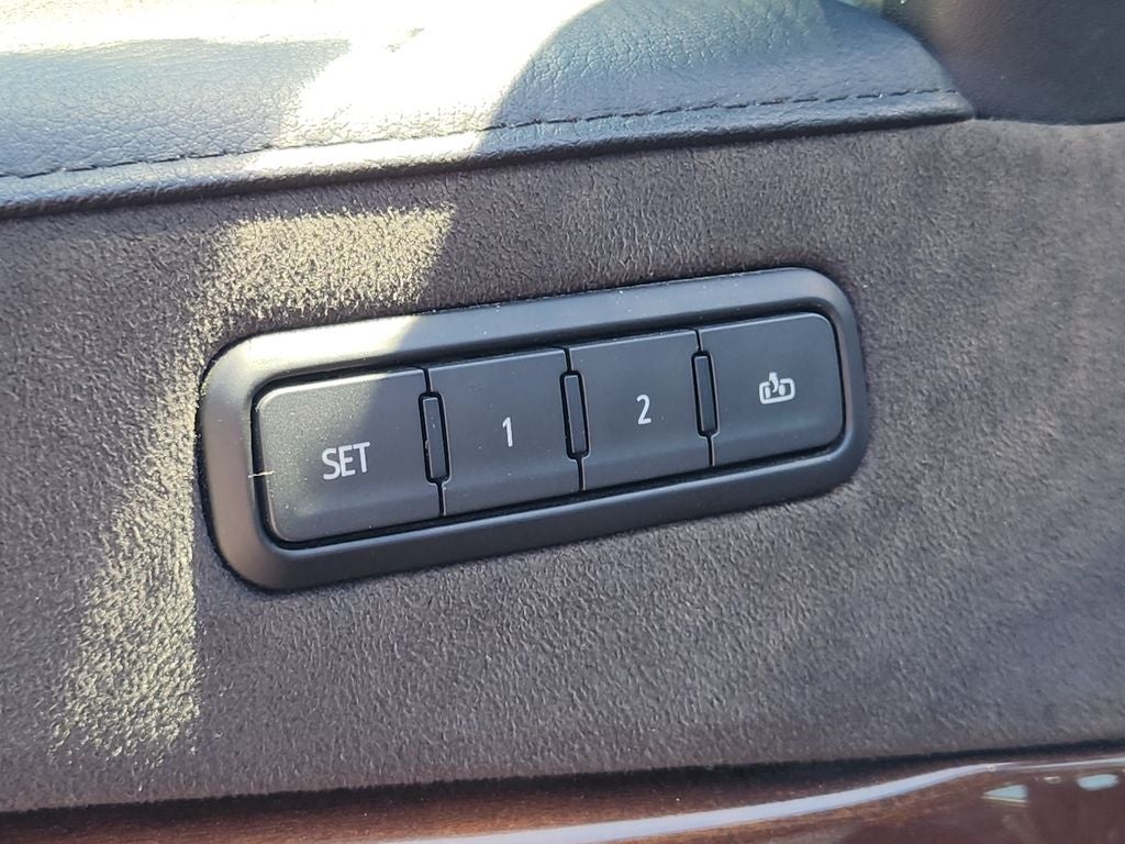 2020 Cadillac Escalade Premium Luxury