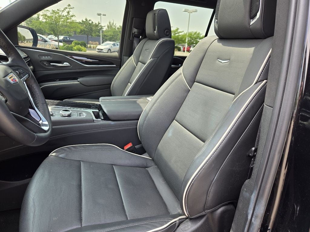 2024 Cadillac Escalade Sport