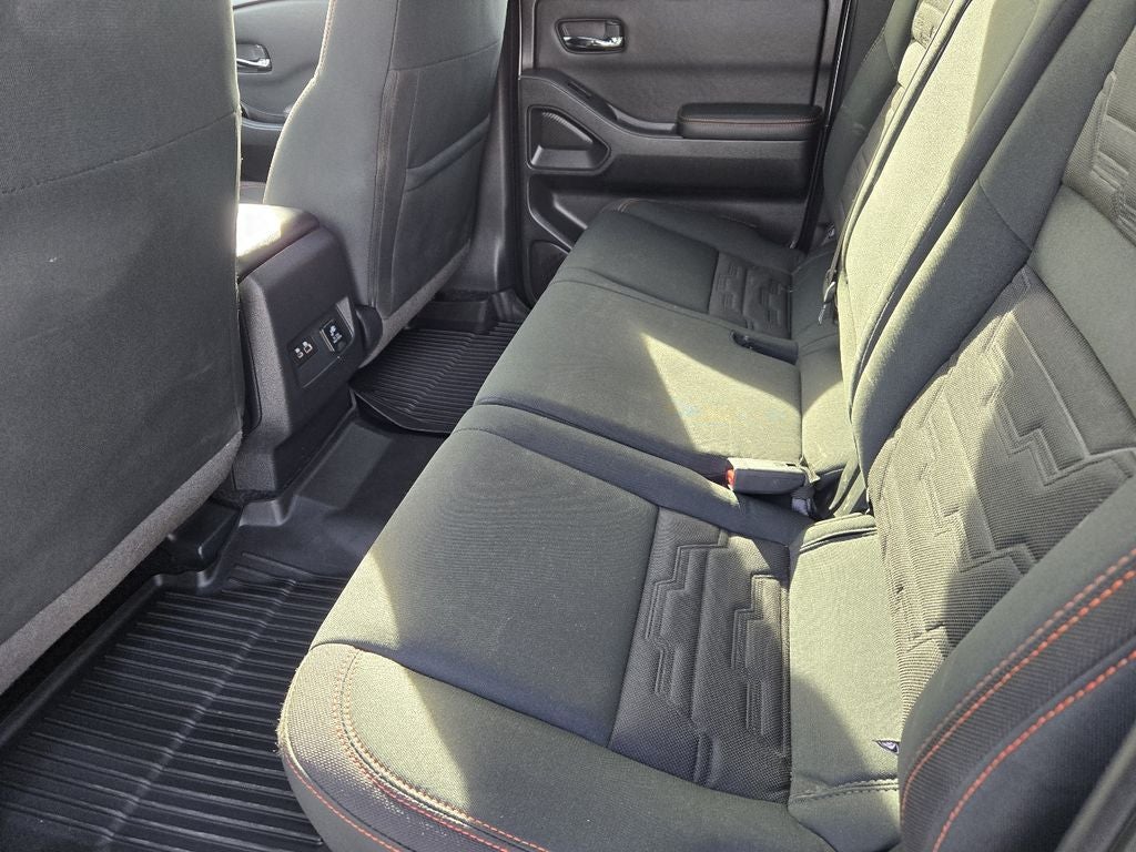 2023 Nissan Frontier Crew Cab PRO-4X 4x4