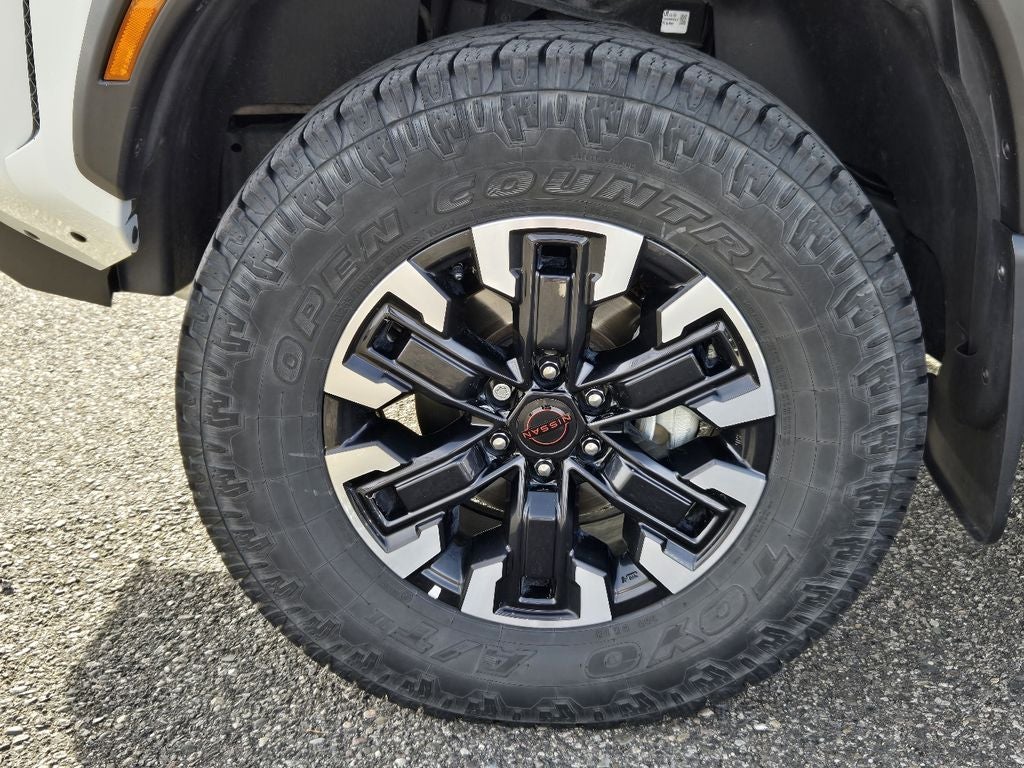 2023 Nissan Frontier Crew Cab PRO-4X 4x4