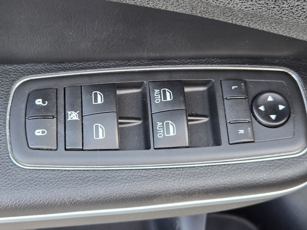 2021 Chrysler 300 Touring L AWD