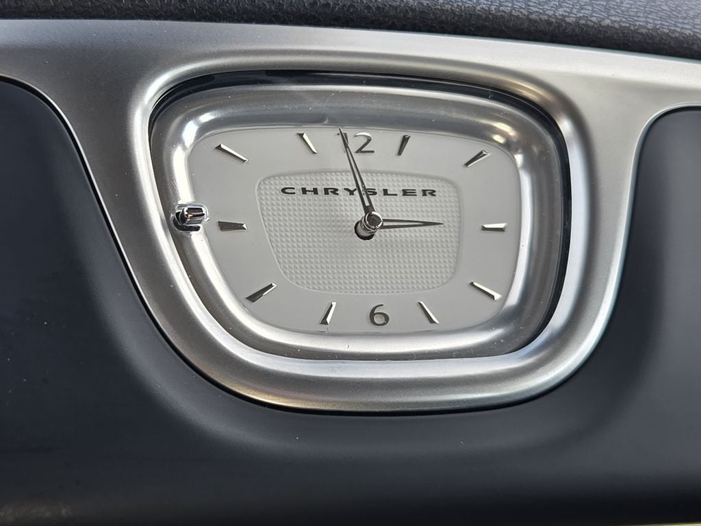 2021 Chrysler 300 Touring L AWD