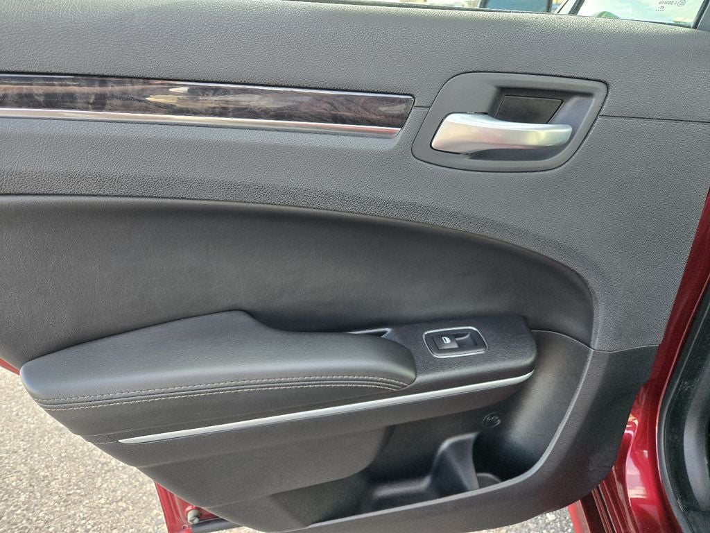 2021 Chrysler 300 Touring L AWD