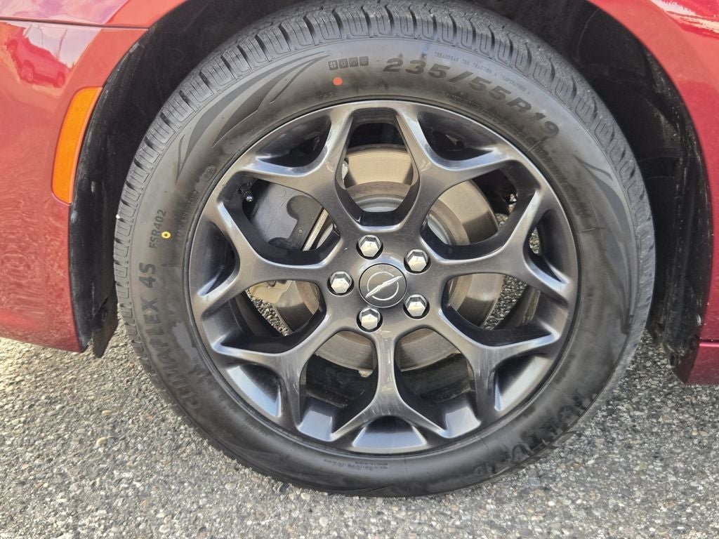 2021 Chrysler 300 Touring L AWD