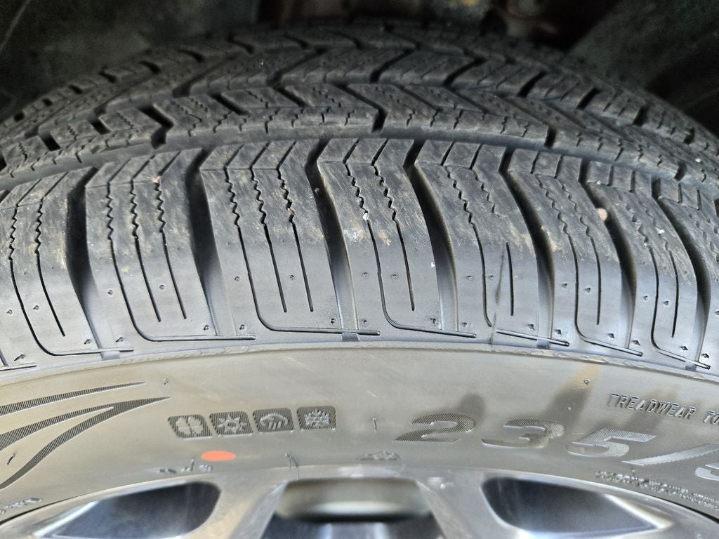 2021 Chrysler 300 Touring L AWD