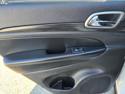 2019 Jeep Grand Cherokee Laredo E