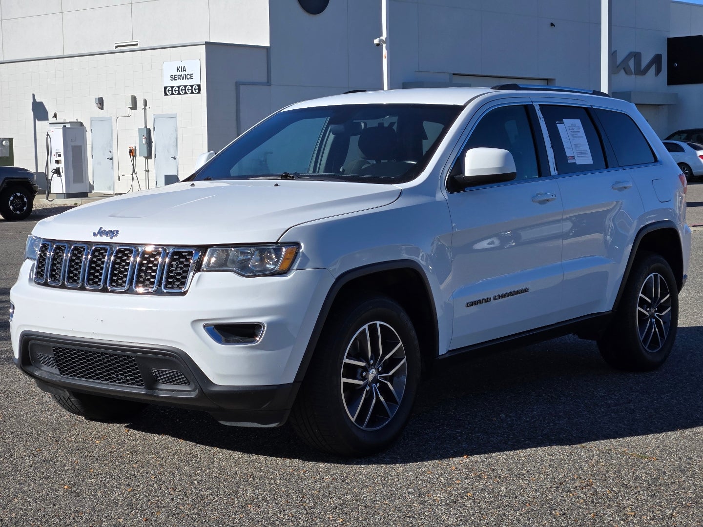 2019 Jeep Grand Cherokee Laredo E