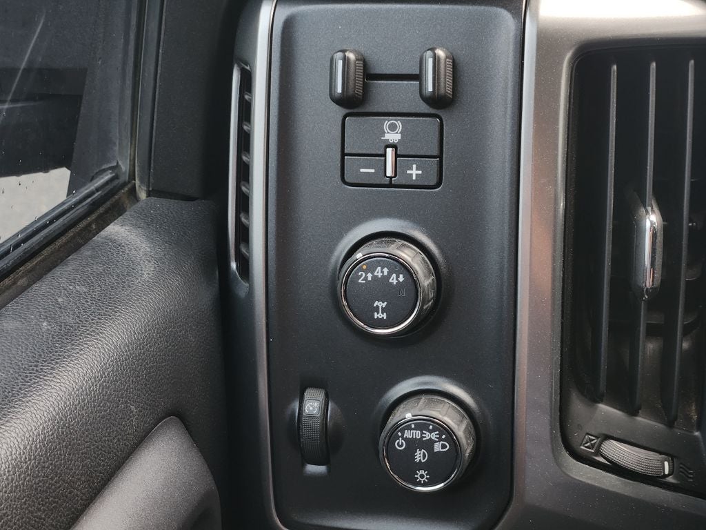 2017 Chevrolet Silverado LT