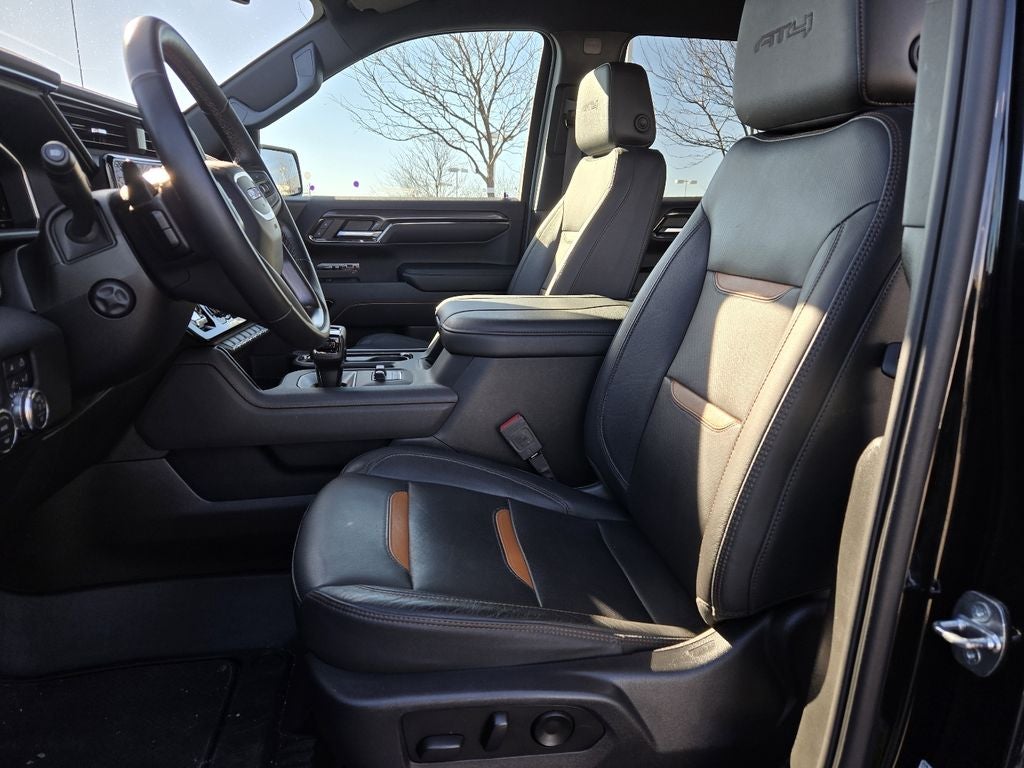 2024 GMC Sierra AT4