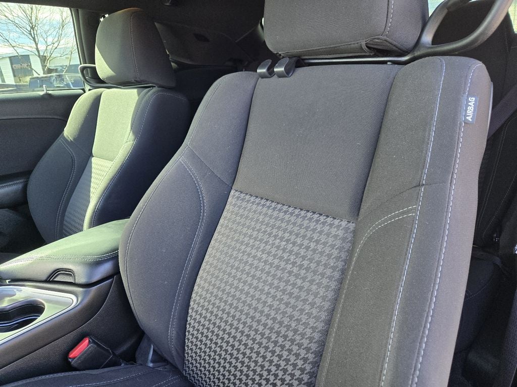 2022 Dodge Challenger SXT