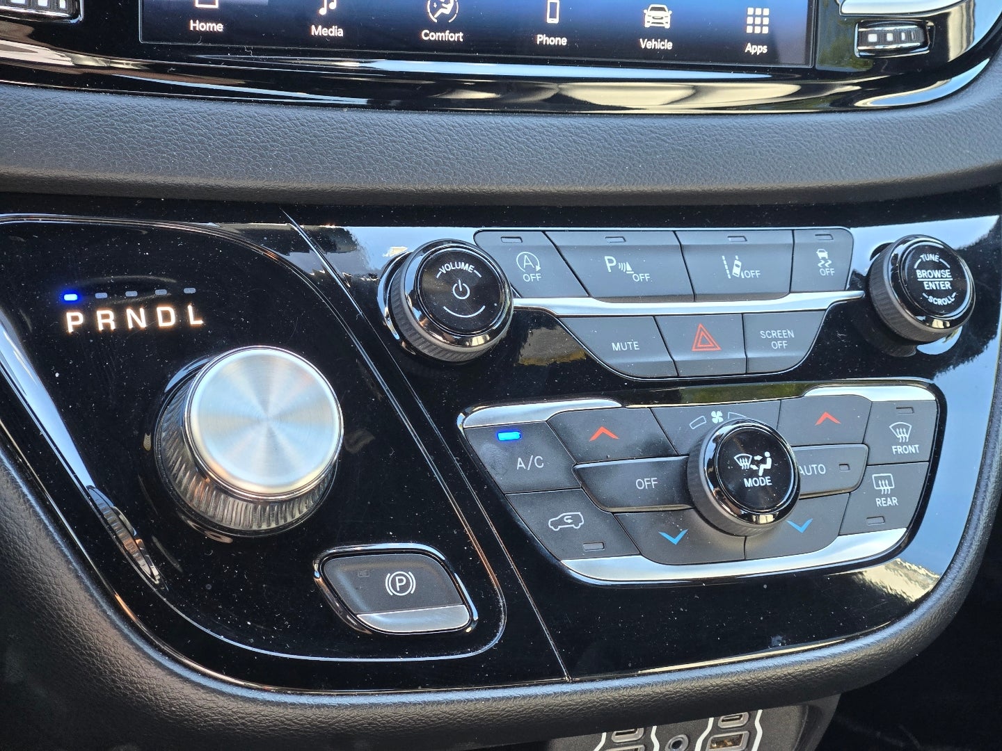 2025 Chrysler Pacifica Select