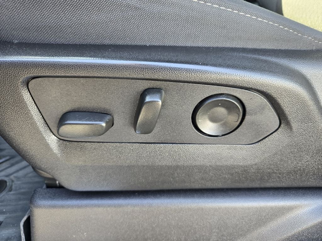 2024 Chevrolet Silverado LT