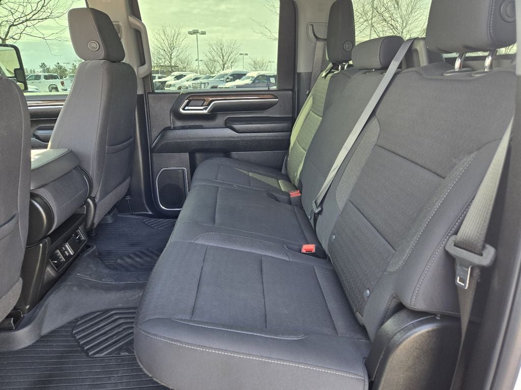 2024 Chevrolet Silverado LT