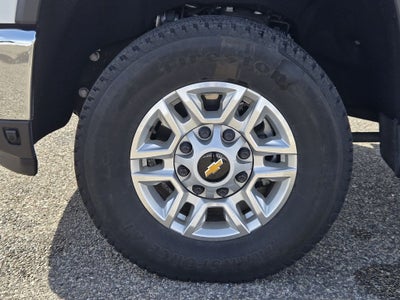 2024 Chevrolet Silverado LT