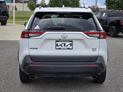 2022 Toyota RAV4 XLE