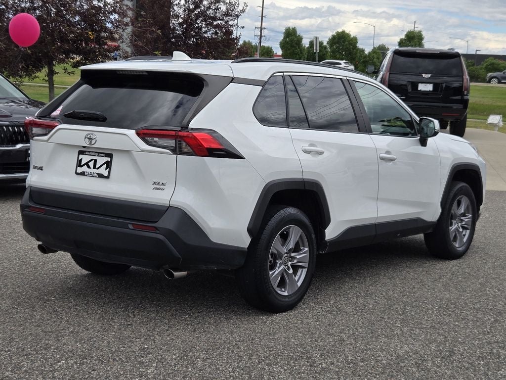 2022 Toyota RAV4 XLE
